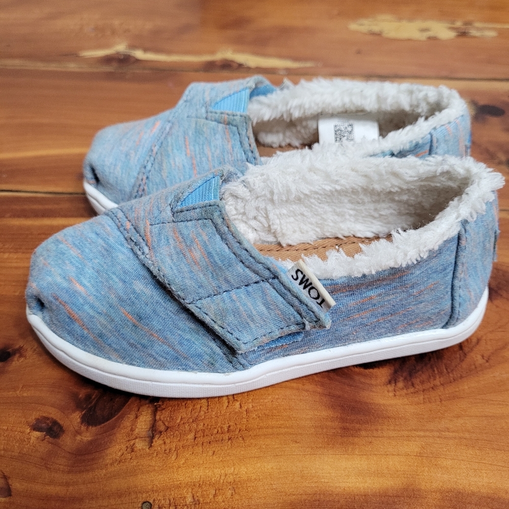 Toms slip on shoes